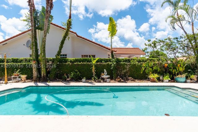 2610 SW 112th Ct, Miami, FL 33165