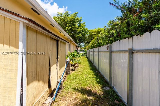 2610 SW 112th Ct, Miami, FL 33165