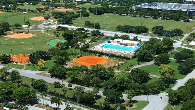 2610 SW 112th Ct, Miami, FL 33165