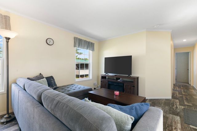 26 Cedar Street, Hinsdale, NH 03451
