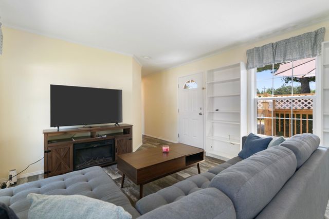 26 Cedar Street, Hinsdale, NH 03451