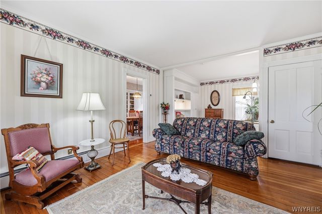 67 Canada Street, Holland, NY 14080