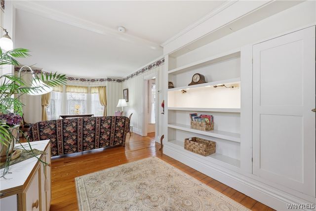 67 Canada Street, Holland, NY 14080
