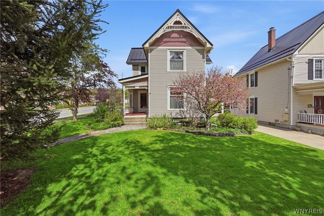 67 Canada Street, Holland, NY 14080
