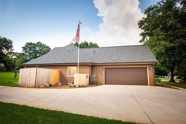 4207 Old Wood Drive, Conyers, GA 30094