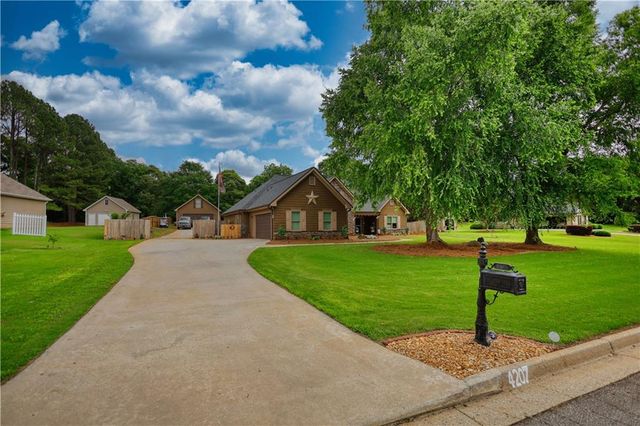 4207 Old Wood Drive, Conyers, GA 30094