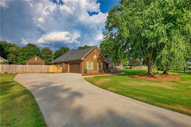 4207 Old Wood Drive, Conyers, GA 30094