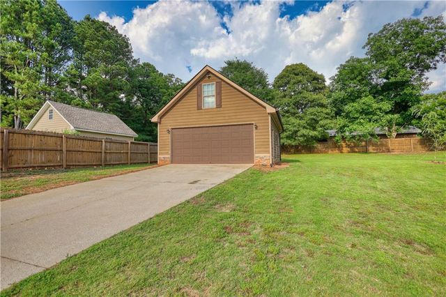 4207 Old Wood Drive, Conyers, GA 30094