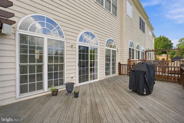 3342 WILTON CREST CT, Alexandria, VA 22310