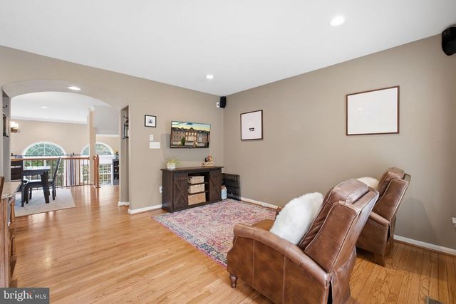 3342 WILTON CREST CT, Alexandria, VA 22310