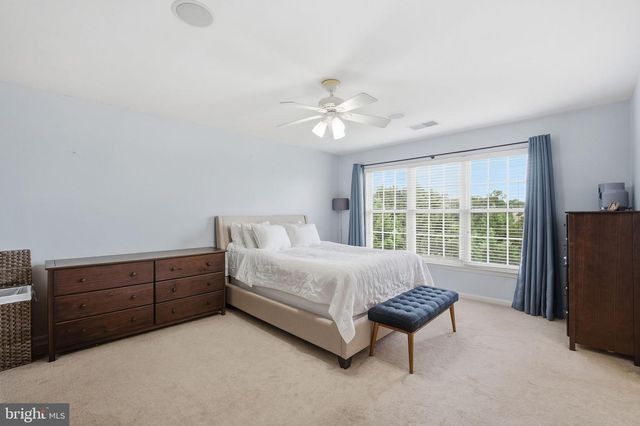 3342 WILTON CREST CT, Alexandria, VA 22310
