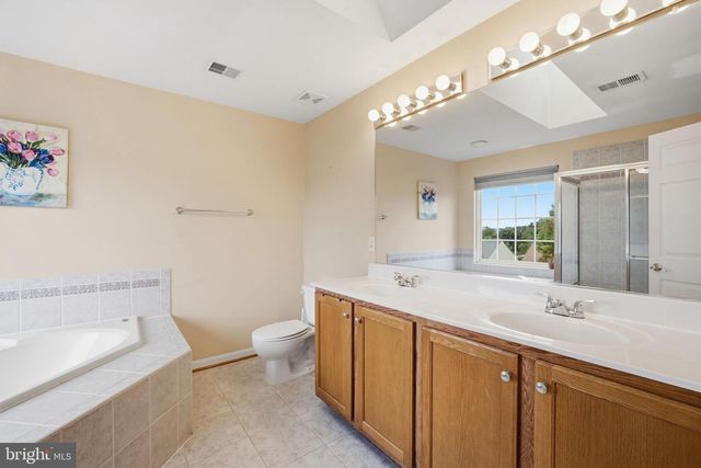 3342 WILTON CREST CT, Alexandria, VA 22310