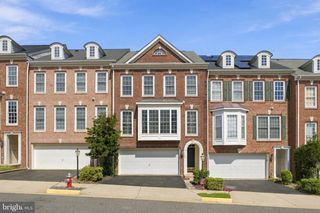 3342 WILTON CREST CT, Alexandria, VA 22310