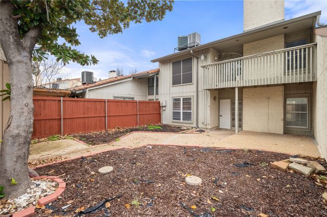 12748 Burninglog Lane, Dallas, TX 75243