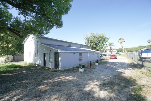 53 BLUFF LAKE ROAD, Mascotte, FL 34753