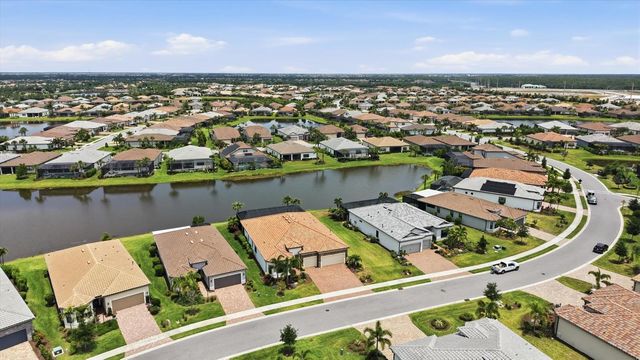 7428 SUMMERLAND COVE, Lakewood Ranch, FL 34202