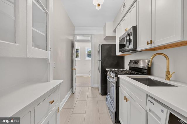 4025 KANSAS AVE NW, Washington, DC 20011
