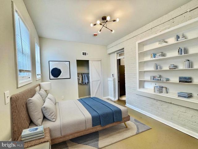 4025 KANSAS AVE NW, Washington, DC 20011