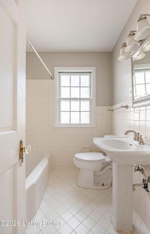 122 Bonner Ave, Louisville, KY 40207