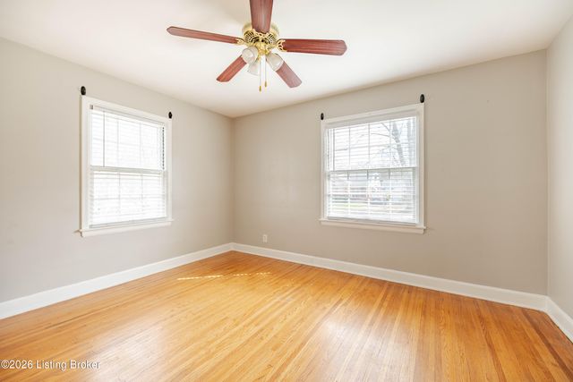 122 Bonner Ave, Louisville, KY 40207