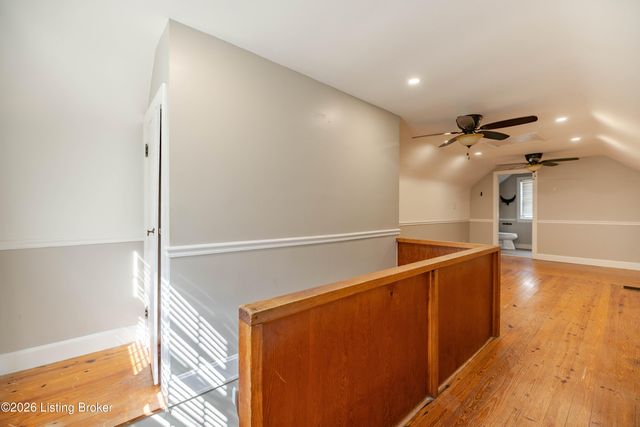 122 Bonner Ave, Louisville, KY 40207