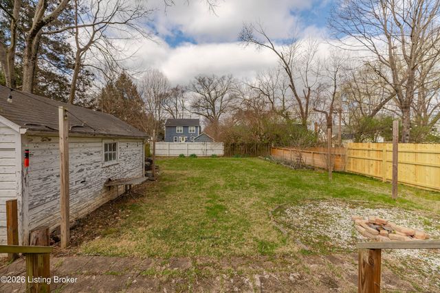 122 Bonner Ave, Louisville, KY 40207