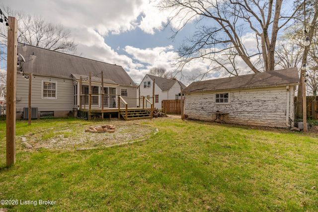 122 Bonner Ave, Louisville, KY 40207