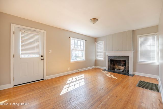 122 Bonner Ave, Louisville, KY 40207