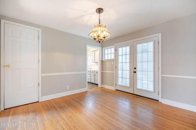 122 Bonner Ave, Louisville, KY 40207