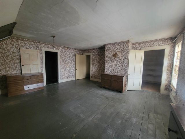 8 Lovejoy Road, Loudon, NH 03307