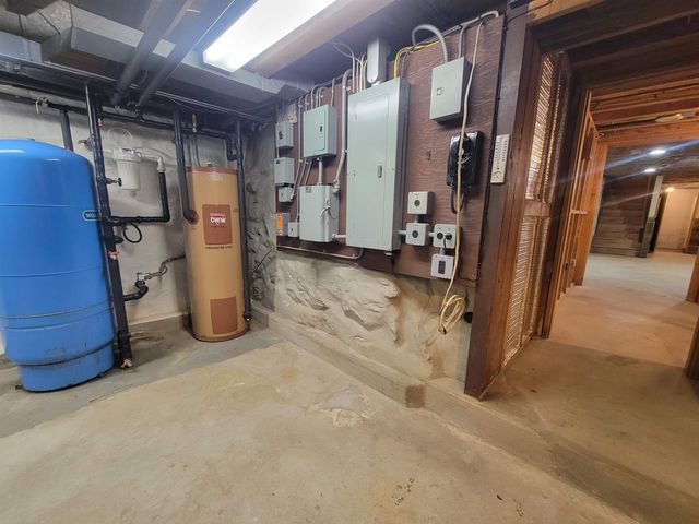 8 Lovejoy Road, Loudon, NH 03307