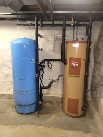 8 Lovejoy Road, Loudon, NH 03307