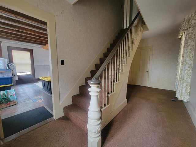 8 Lovejoy Road, Loudon, NH 03307