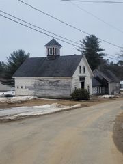 8 Lovejoy Road, Loudon, NH 03307