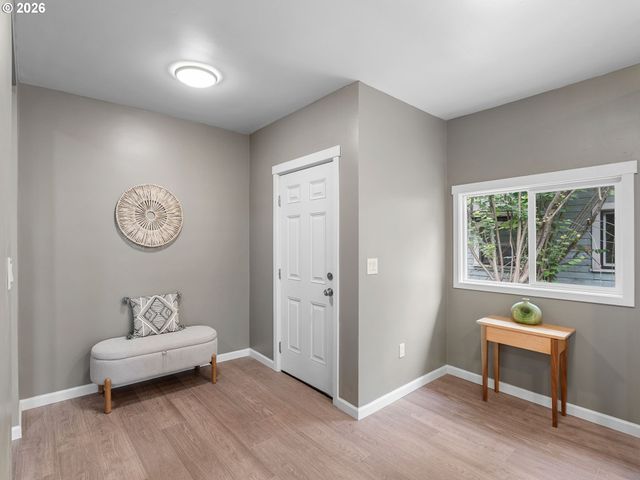 10503 Nw 3RD St, Portland, OR 97231