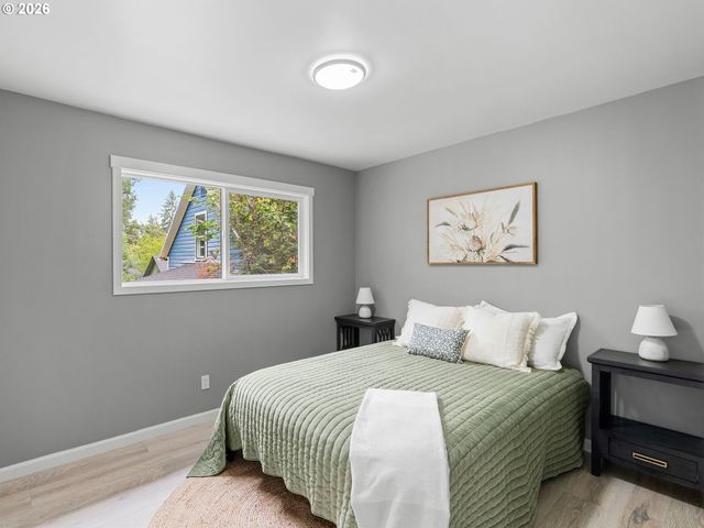 10503 Nw 3RD St, Portland, OR 97231