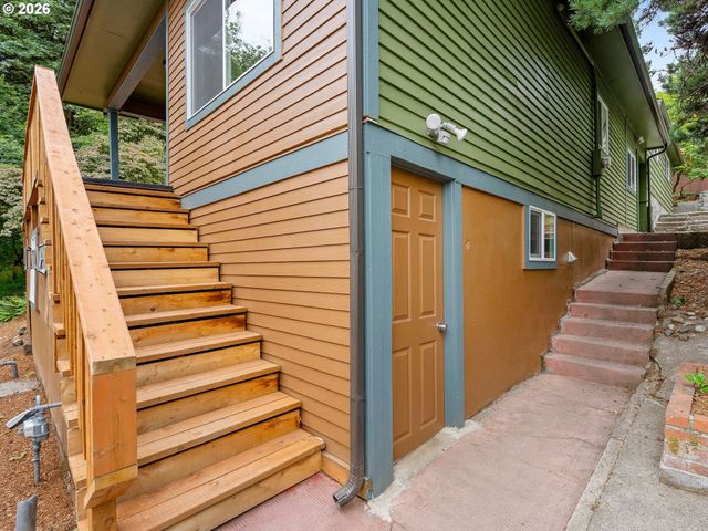10503 Nw 3RD St, Portland, OR 97231