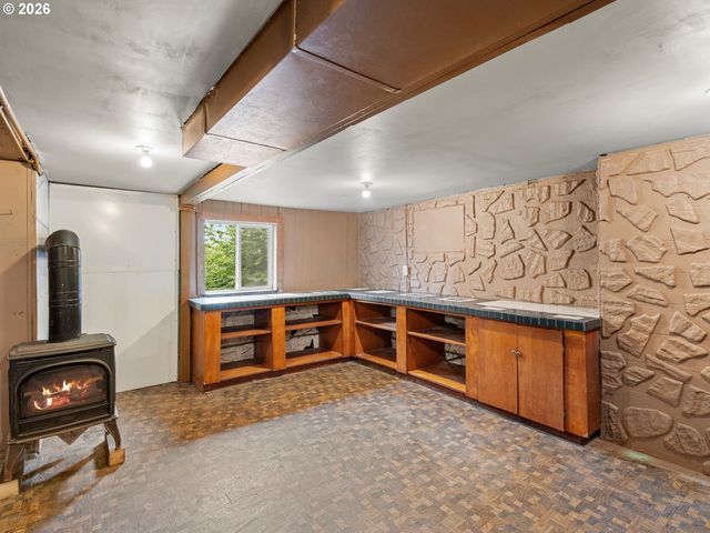 10503 Nw 3RD St, Portland, OR 97231