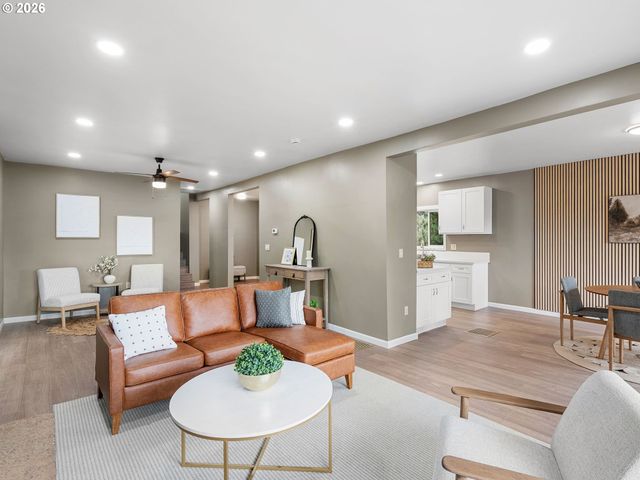 10503 Nw 3RD St, Portland, OR 97231