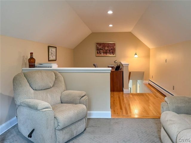 4 Gilbert Road, New Hartford, NY 13413