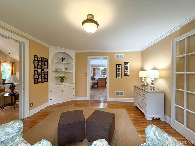 4 Gilbert Road, New Hartford, NY 13413