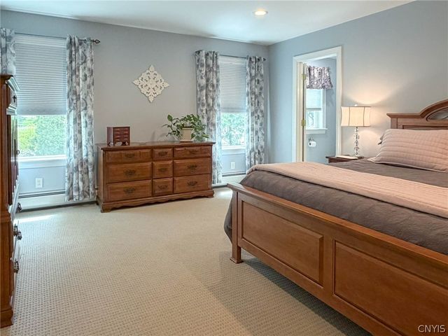 4 Gilbert Road, New Hartford, NY 13413