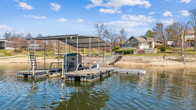 55881 E 316 Road, Jay, OK 74346