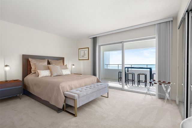 1750 BENJAMIN FRANKLIN DRIVE 8D, Sarasota, FL 34236