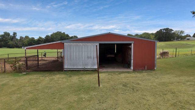 8445 S Fm 730, Boyd, TX 76023