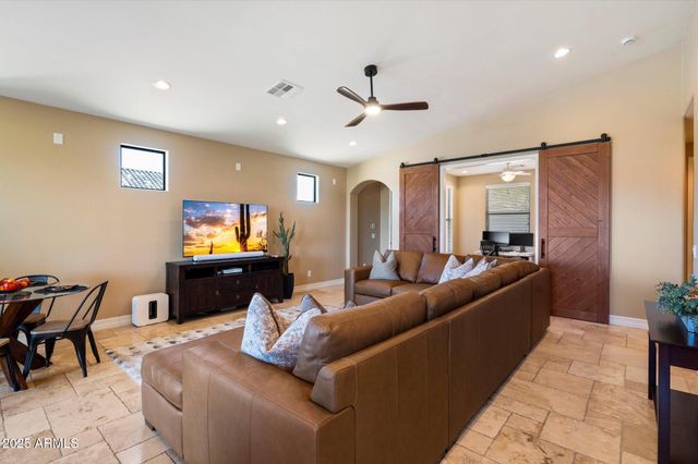 4016 E CRIMSON Terrace, Cave Creek, AZ 85331