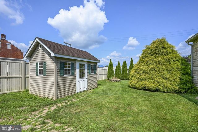 408 ELWYN TER, Manheim, PA 17545
