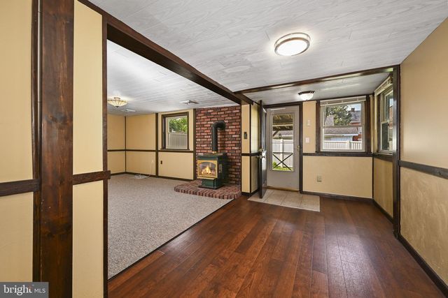408 ELWYN TER, Manheim, PA 17545