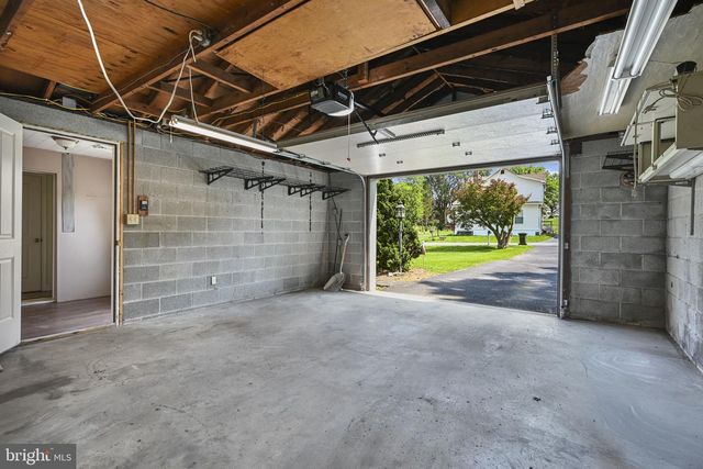 408 ELWYN TER, Manheim, PA 17545