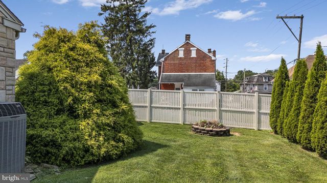 408 ELWYN TER, Manheim, PA 17545